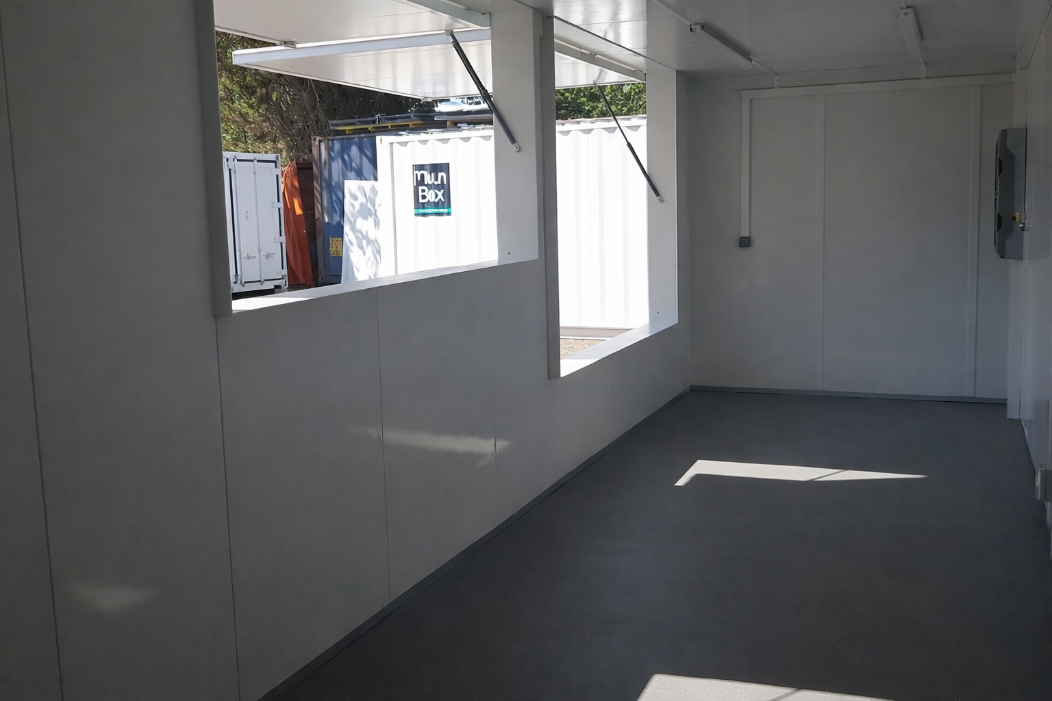 Container Snack 40 pieds aménagé – Snack Box Privilège – 27 m²