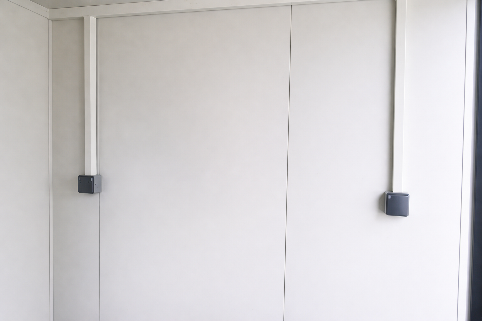 Container Snack 20 pieds aménagé – Snack Box Dynamique – Bardage bois