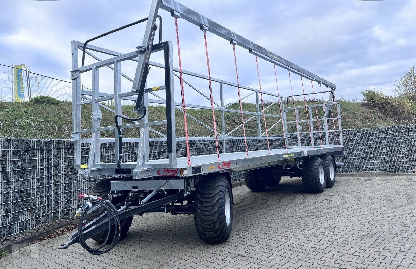 Remorque agricole Fliegl DPW 210 BL Ultra – 3 essieux – PTAC 21 t – 2023
