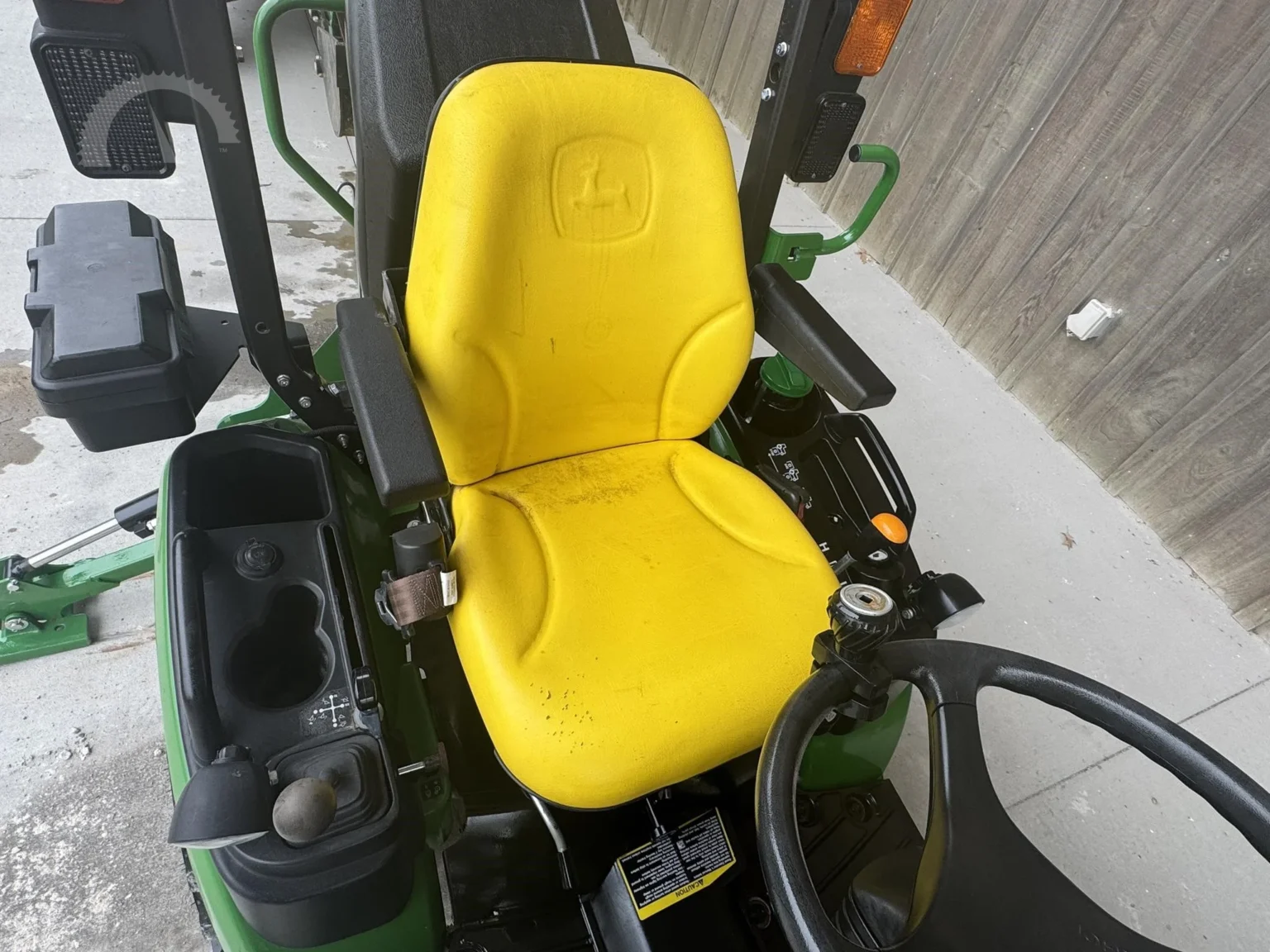 John Deere 1025R