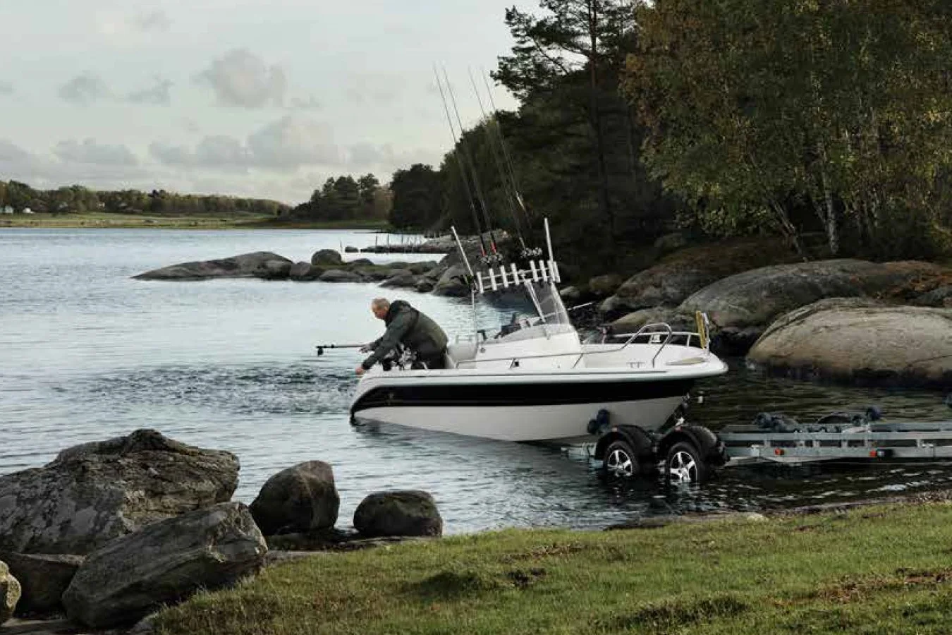 Remorque bateau 2500 kg – 7,50 m – Double essieu – Multi-rouleaux