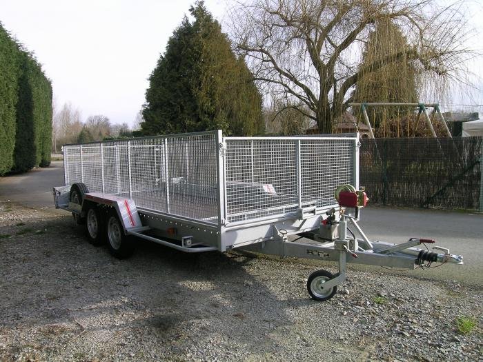 Remorque porte-voiture basculante 2700 kg – Plateau 450 × 190 cm – Double essieu